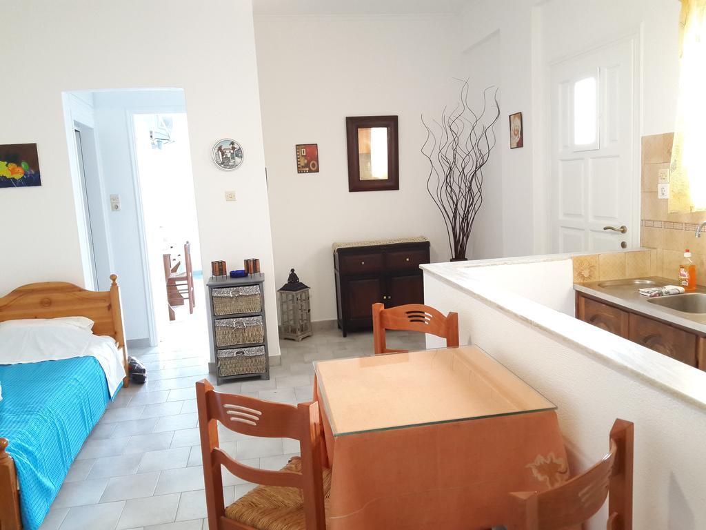 Paros Rooms Dora ภายนอก รูปภาพ