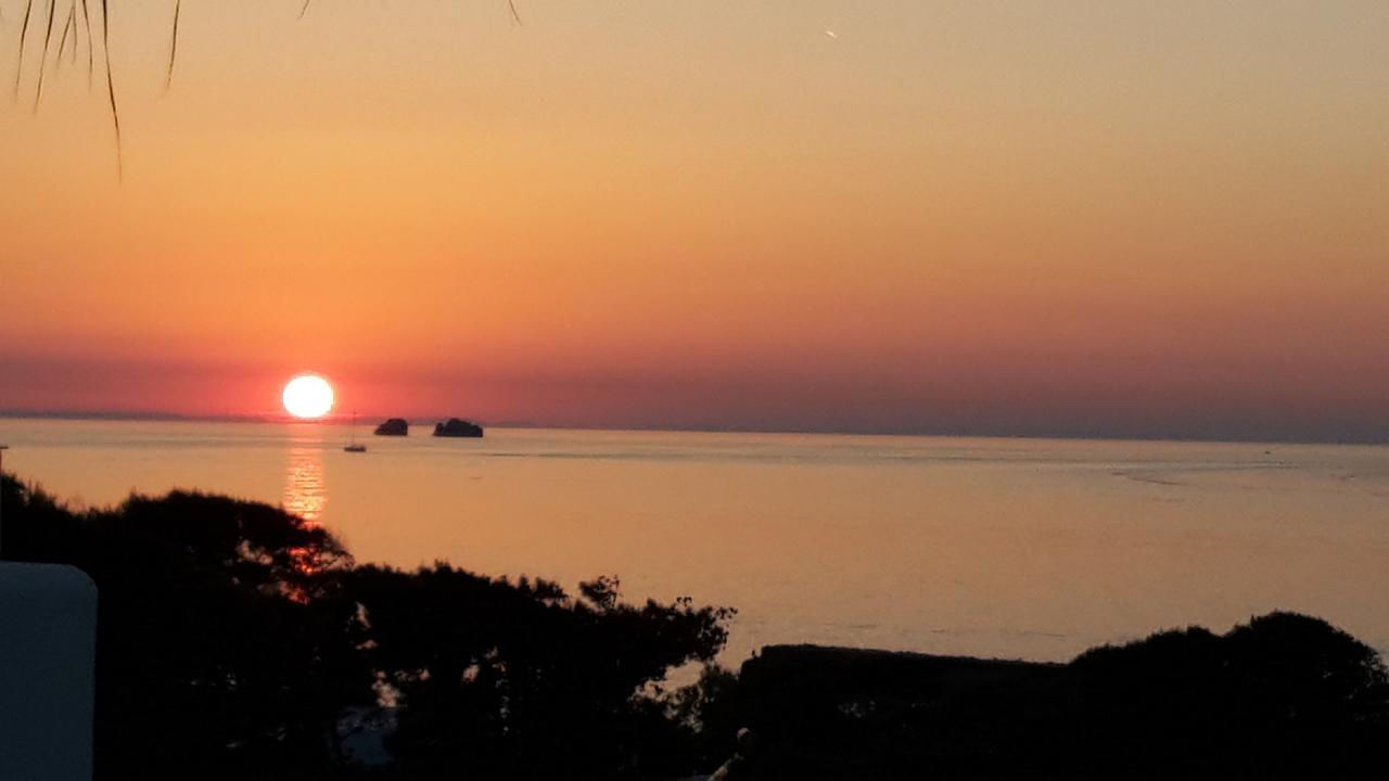 Paros Rooms Dora ภายนอก รูปภาพ